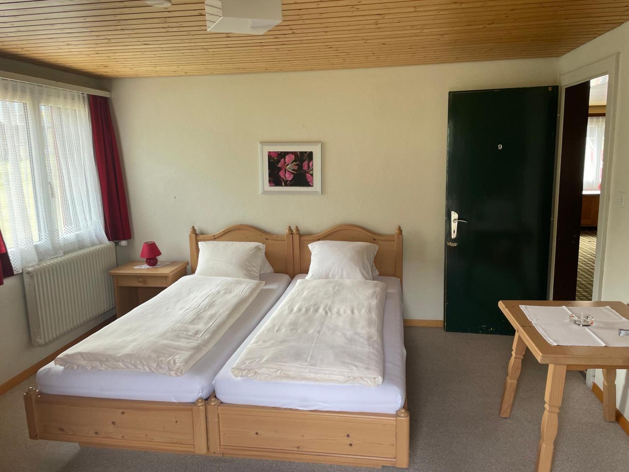 Hotel Restaurant Gommerhof Reckingen Quarto foto